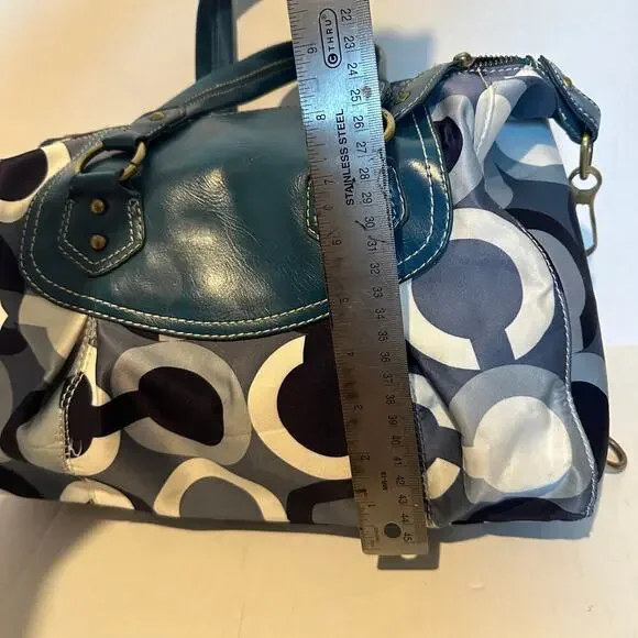 Coach Navy and Cream Satchel - Picture 11 of 14